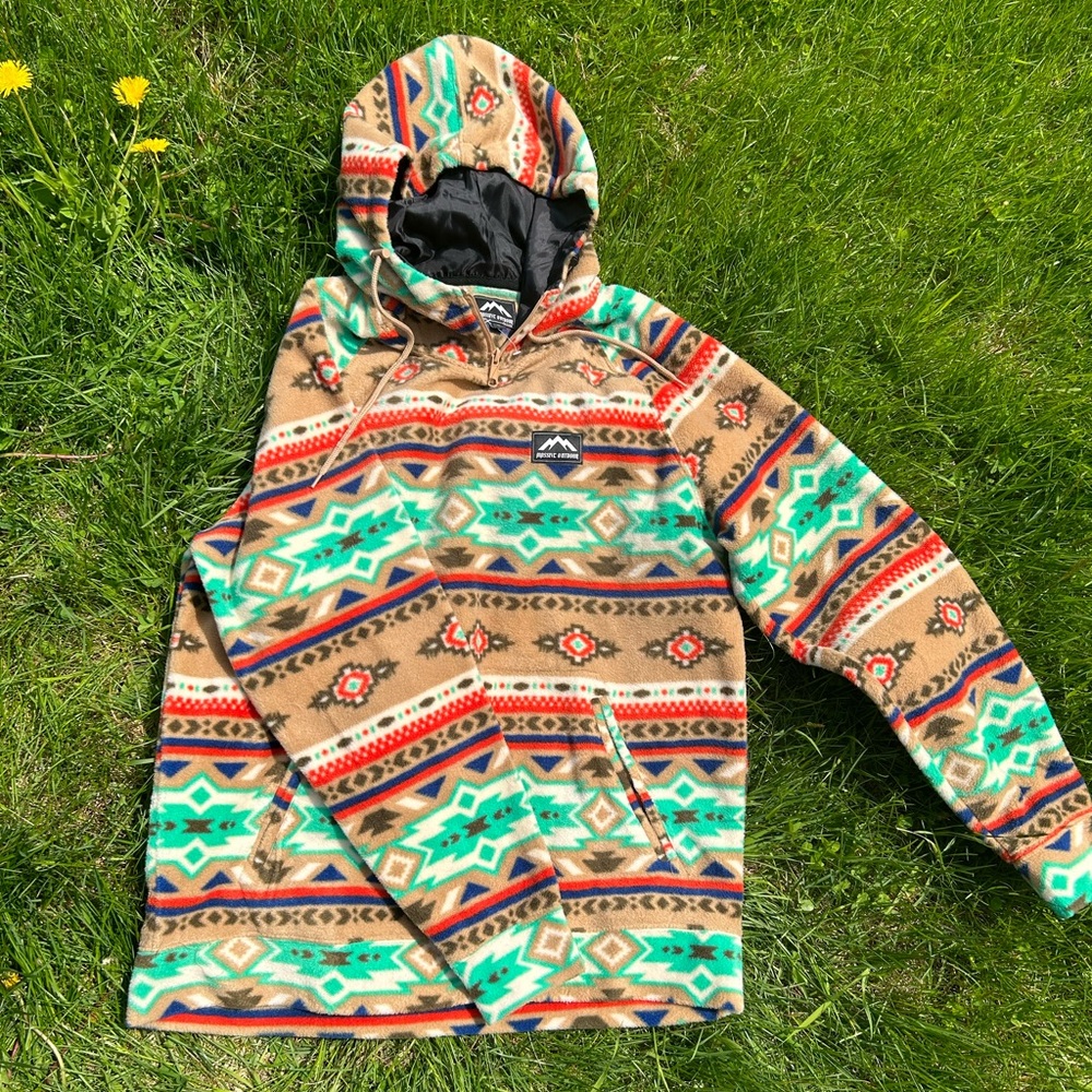 Massive Outdoors Men’s fleece Size L